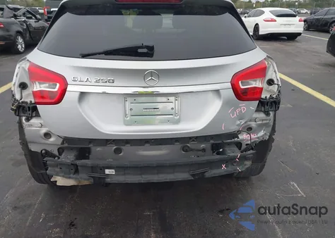 2015 Mercedes-Benz Gla 250 z USA, uszkodzony, nr VIN WDCTG4EB3FJ133648